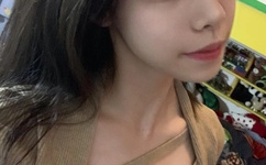 老湿影院色情下